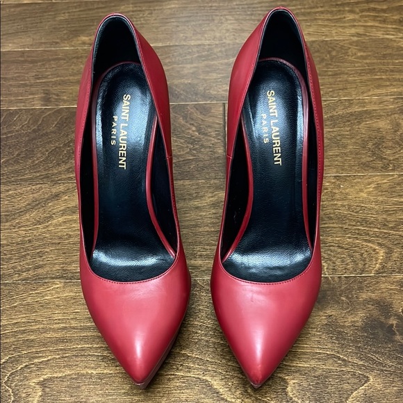 Saint Laurent Shoes - Saint Laurent Janis Red Pumps